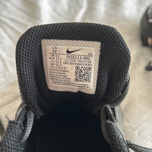 Nike Vapor Youth 5Y Football Cleats - Picture 4 of 4